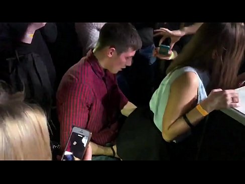 ❤️ Echte seks in een Russische nachtclub. 18-jarig Russisch meisje in de anus en vagina geneukt in een nachtclub ❤️❌ Fucking video at nl.classicmebel21.ru ☑